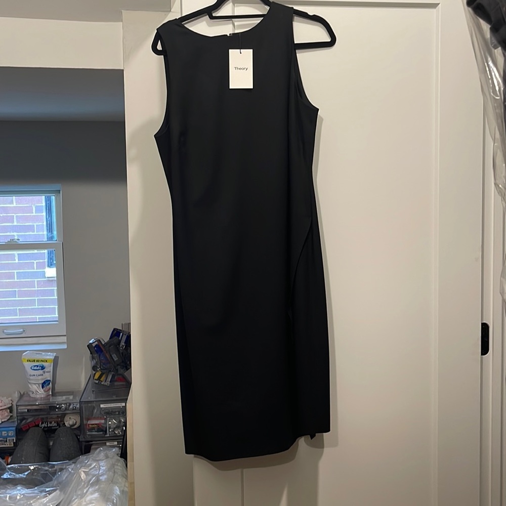 Theory wrap-effect shift dress - black - size 16 - NWT